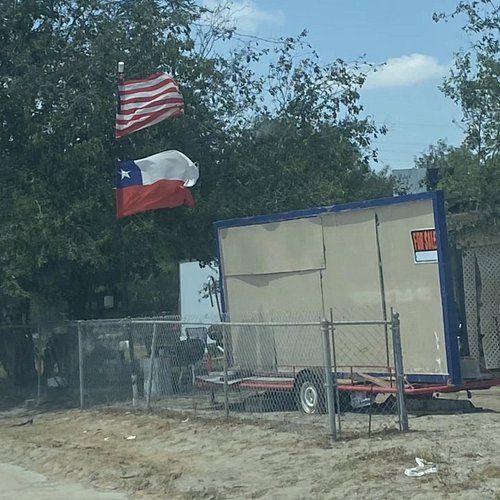 SPOTTED!🚨 Imitation is the sincerest form of flattery... 😂 The Hidalgo County Democrat Party flew the Chile flag, and now kno...