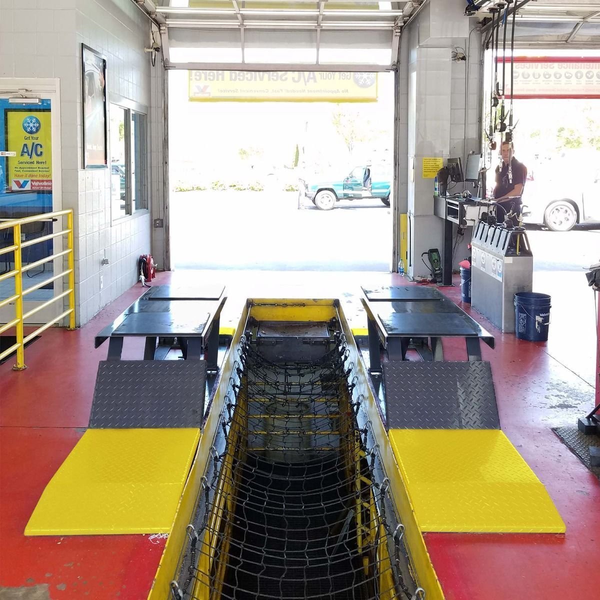 BendPak P-9000LT Open-Center Low-Rise Pit Lift - 9,000-Lb Capacity product image (6)
