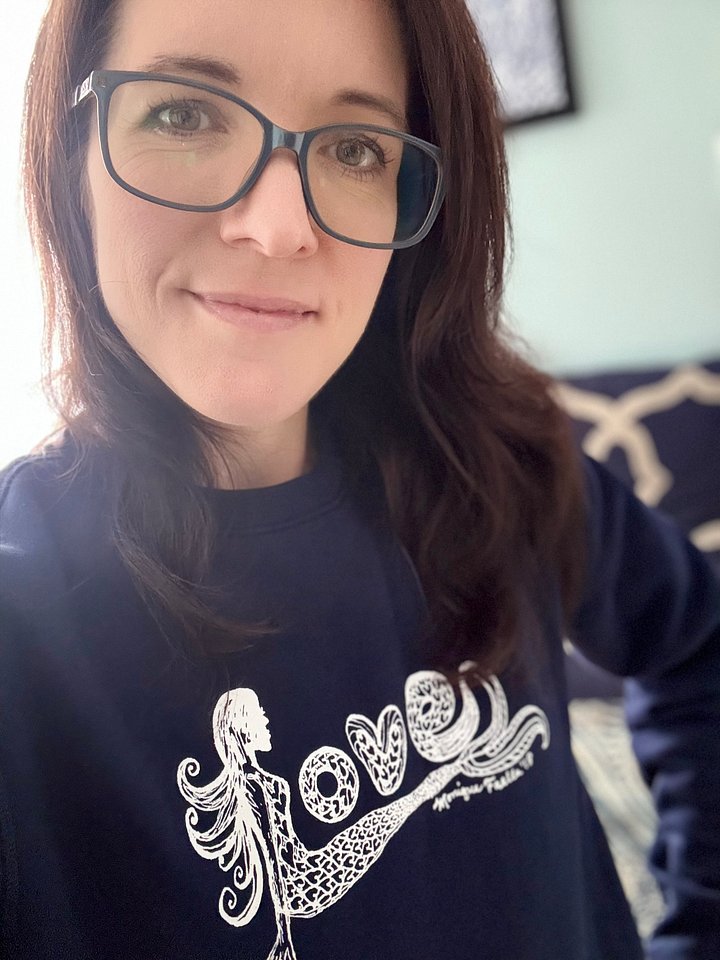 Mermaid Love | Premium Organic Sweatshirt product image (1)