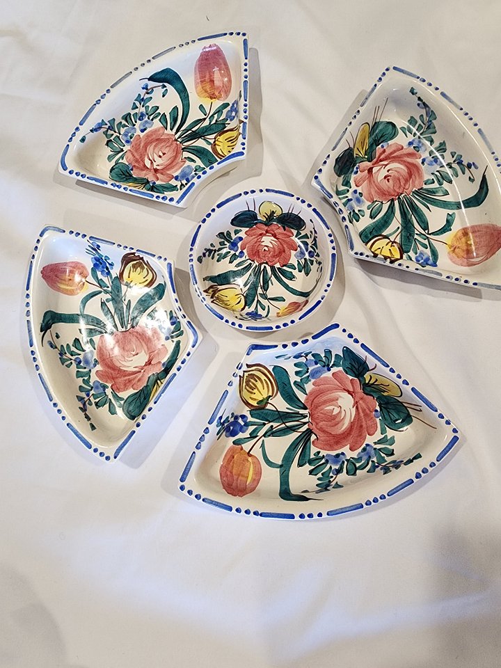 Vintage Italian Nova Rose Crescent Plates (5-Piece Set) – Mid-Century Floral Ceramic Servingware product image (1)