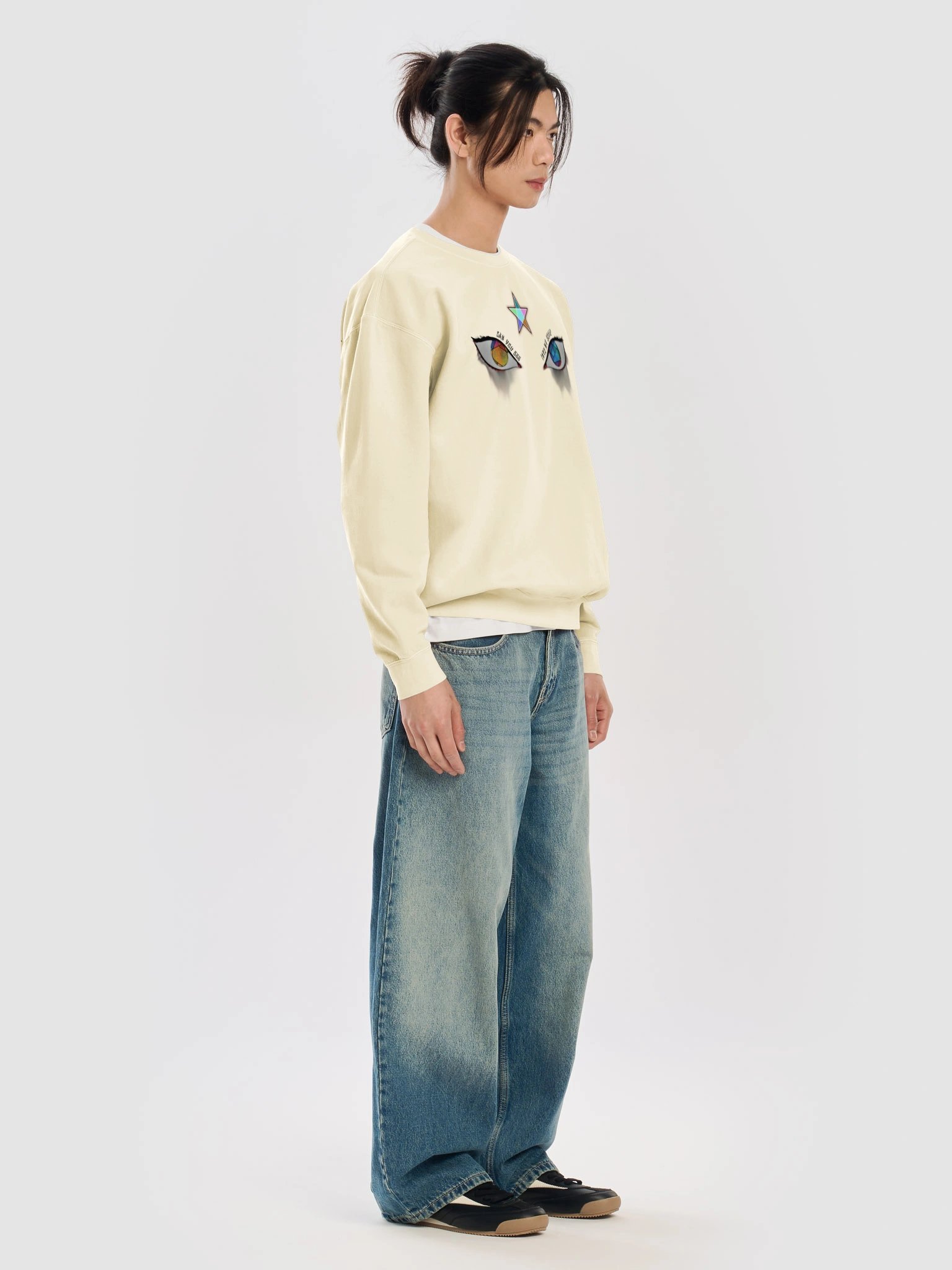 Eyes Sweatshirt product image (7)