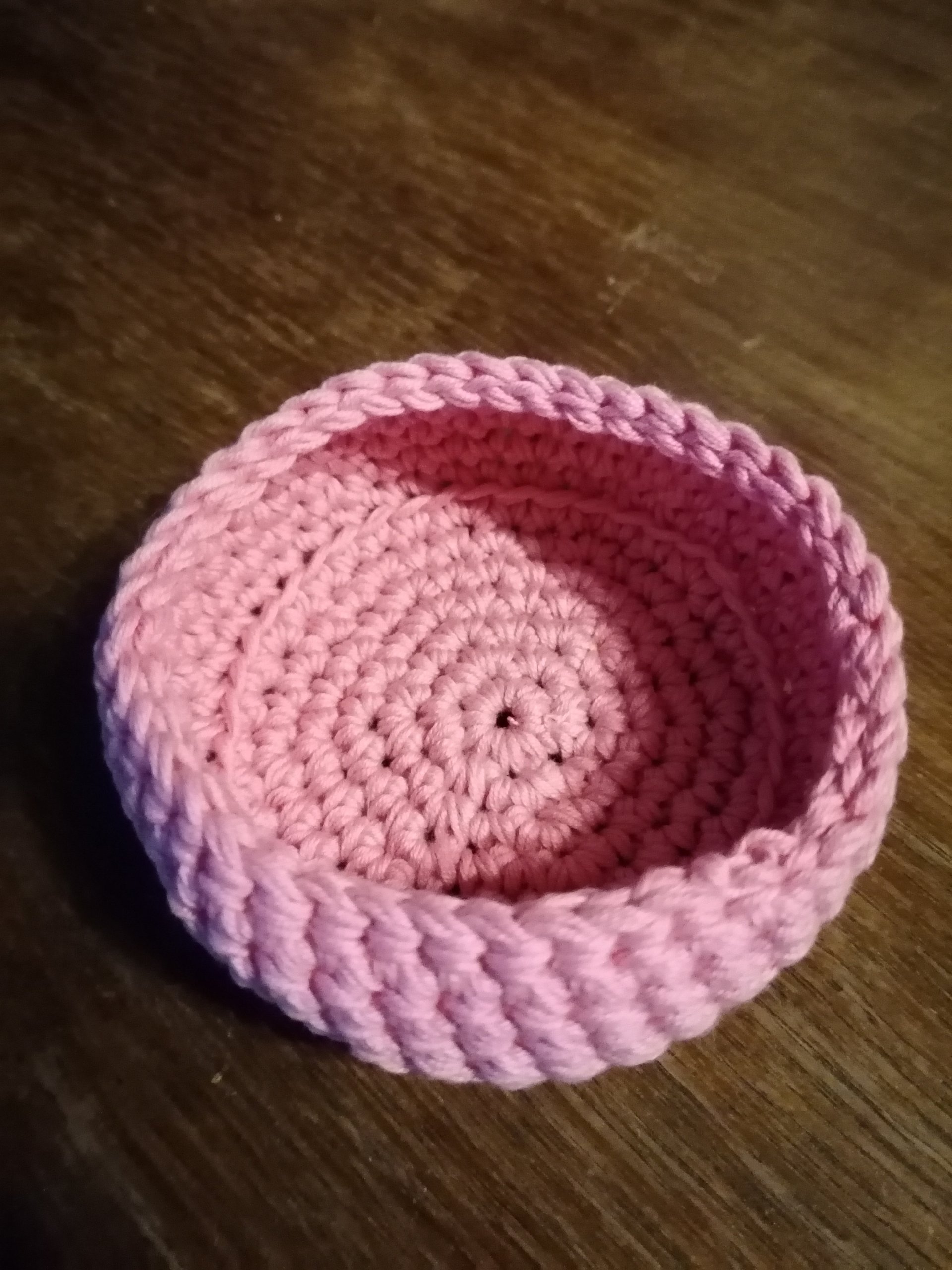 Cute little handmade basket - Crochet product image (1)
