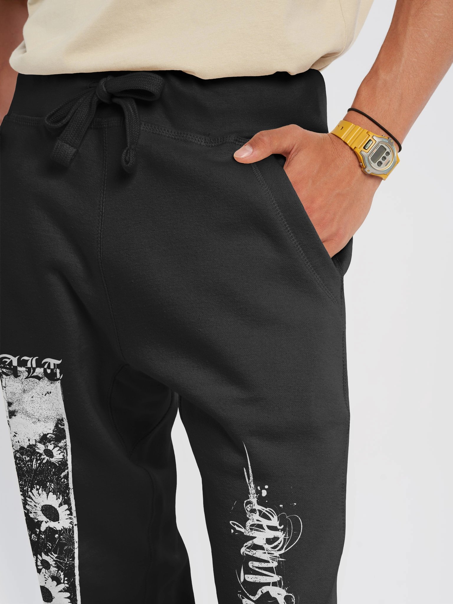 Floral Joggers product image (8)