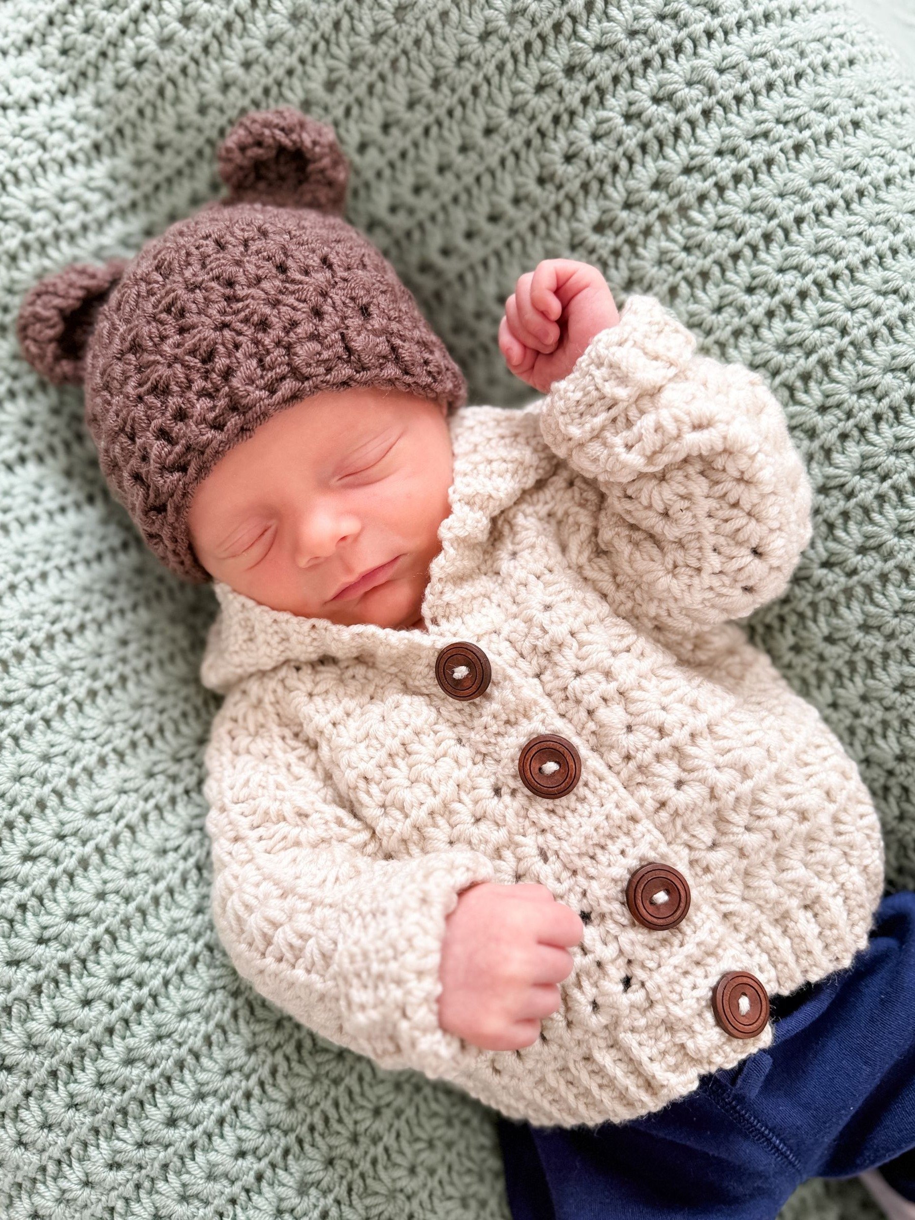 Mini Star Stitch Cardigan Crochet Pattern product image (5)