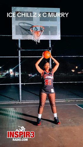 😍Ice Chillz appear on the Inspir3 Radio 📚magazine cover in a Chicago Bulls jersey at the Basketball 🏀 court. 

📷Photo by: C M...