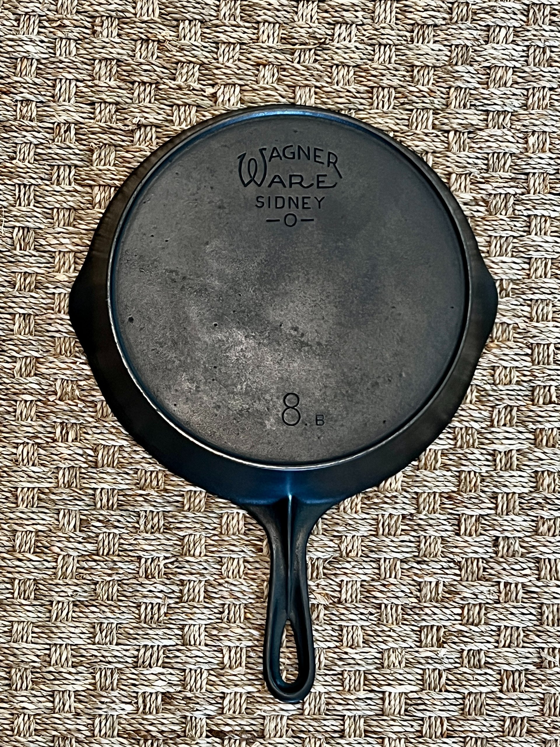 Antique Wagner #8 Skillet product image (2)
