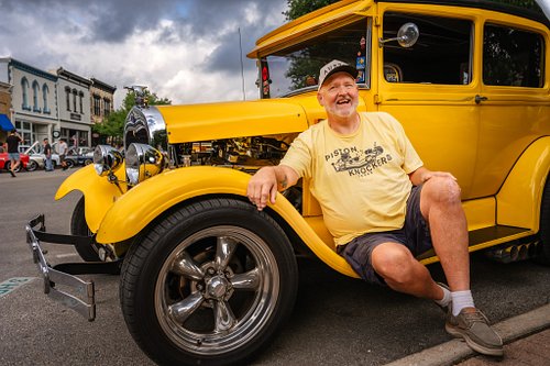 Saturday morning at @pistonsonthesquare featuring Bill and his yellow Model A…cool car & great conversation. Thanks for takin...