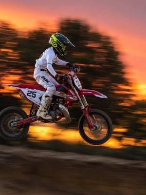 Night practice at Horn Rapids with @Zane_Fife_25  #motocross #dirtbike #practice #85cc #gasgas 