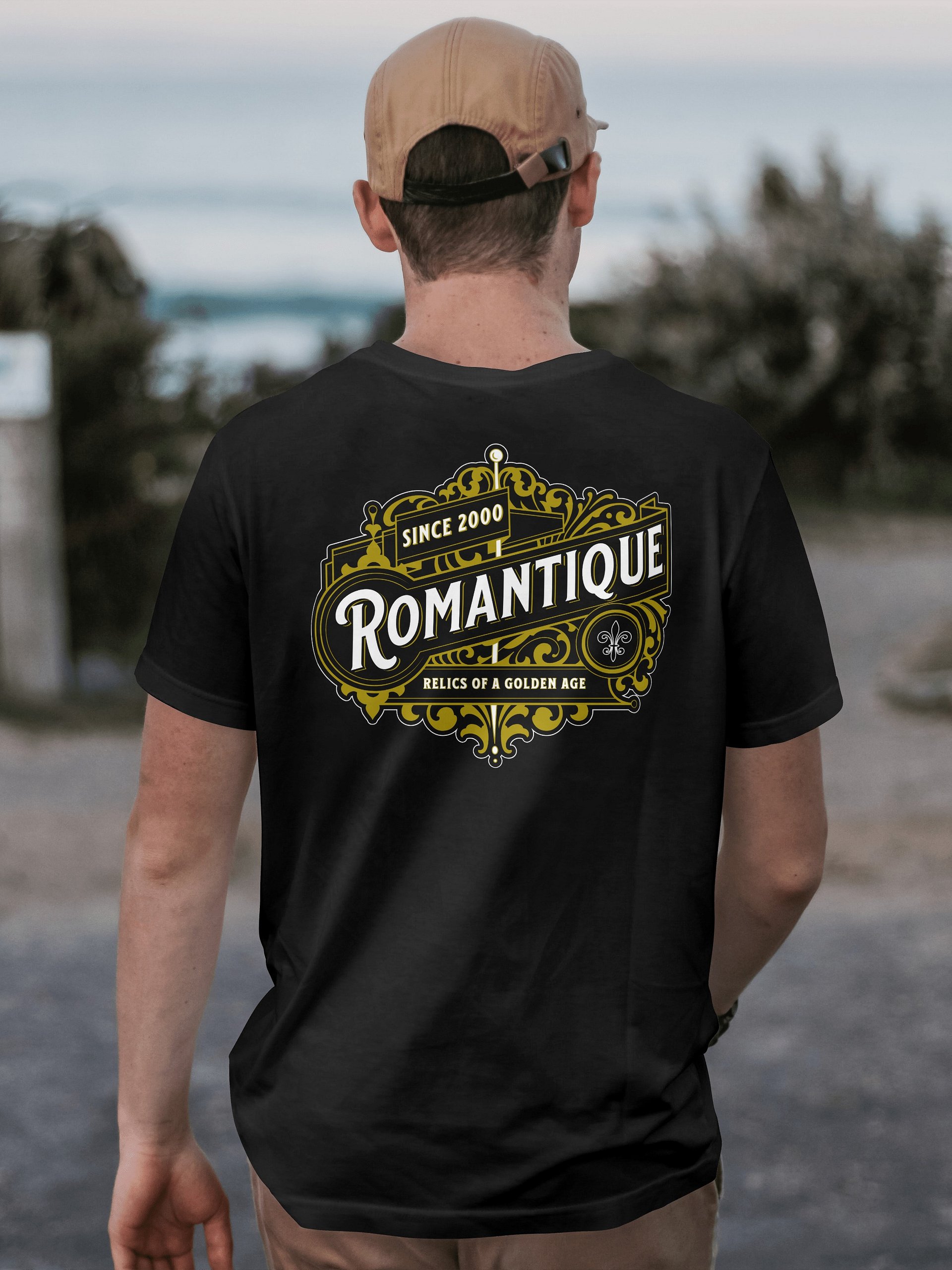 Romantique Vintage Emblem T-Shirt product image (8)