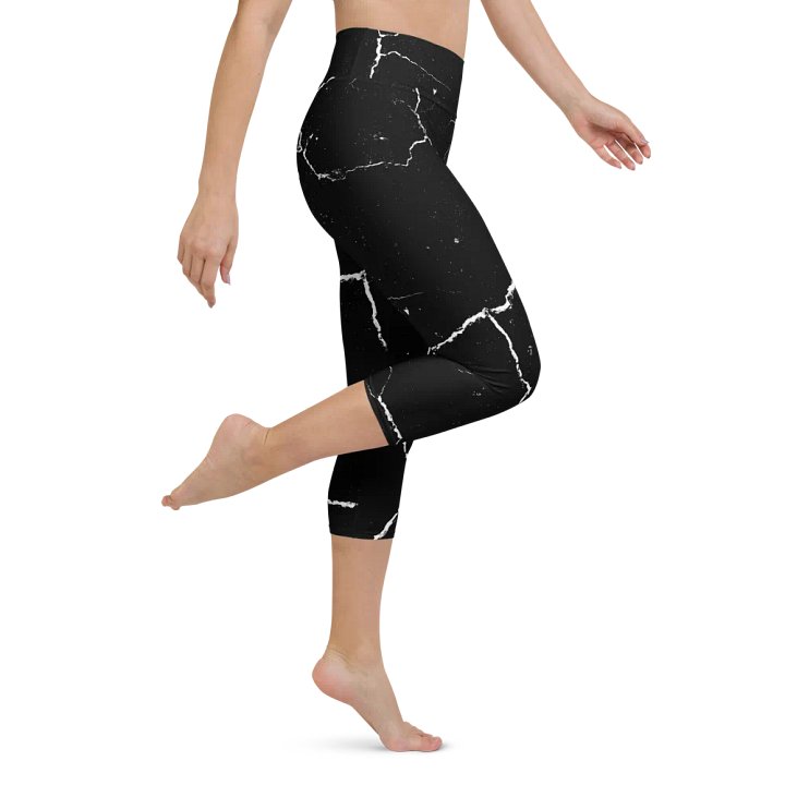 Cracked Network Yoga Capri Leggings product image (1)