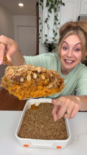 The best fall dessert is here 😍 Comment LIFEWAY for the recipe 🎃🧡 #ad #lifewaypartner #lifewaylovesyourguts #discoverlifeway ...