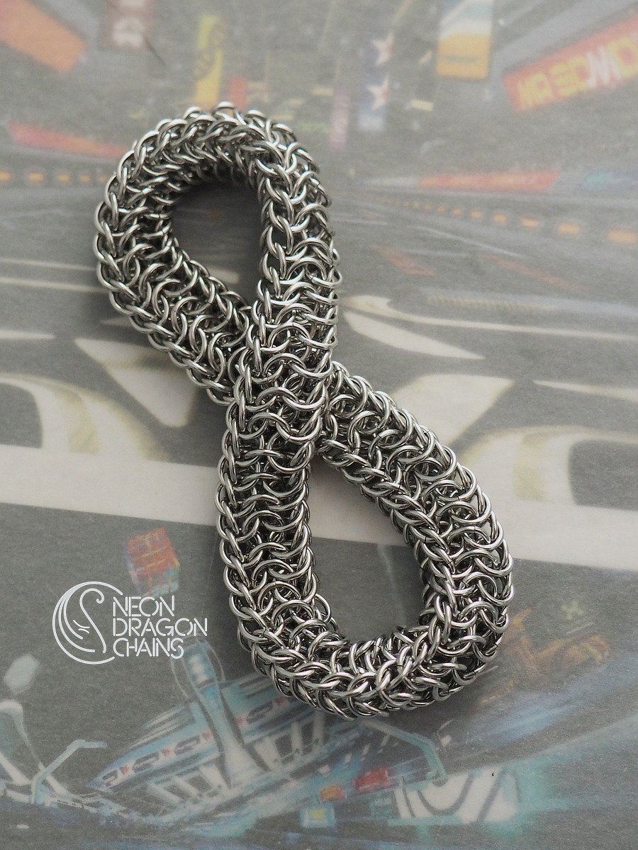 Mobius Fidget Toy / Stainless Steel product image (1)