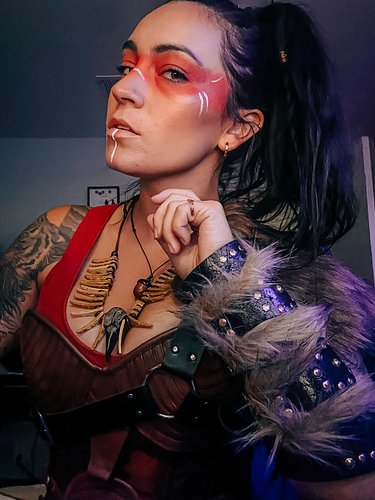 My last minute vikingr makeup for yesterday’s Valheim 1.0 stream was fun! It’s been a while since we dressed up for a game 😝 ...