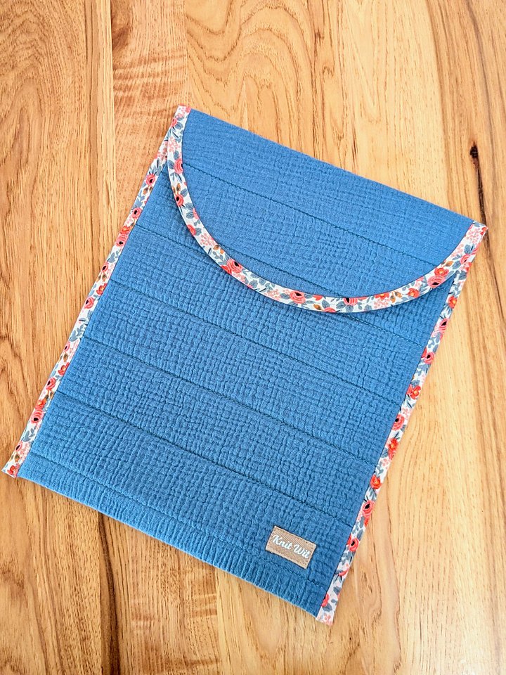 Gauze & Gingham Laptop Sleeve product image (1)