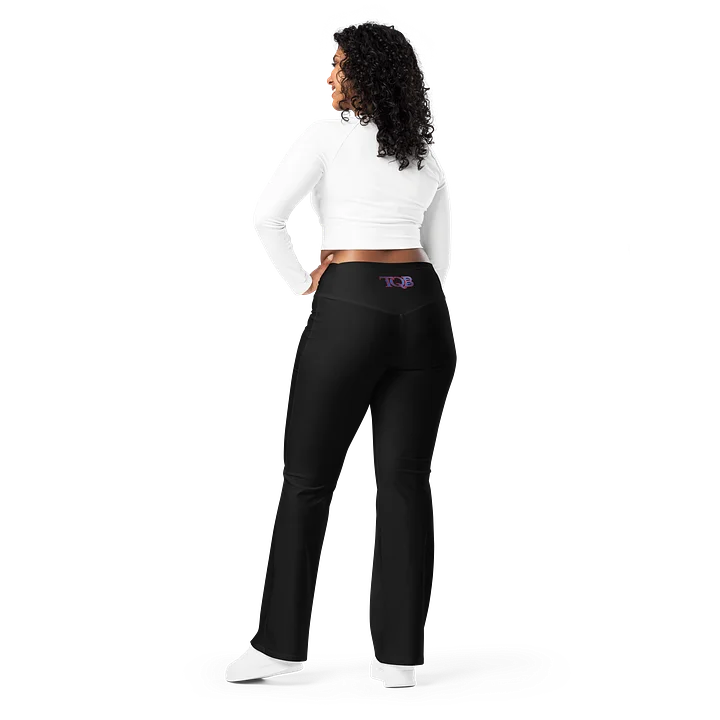 The "Constancia" Flare Leggings product image (2)