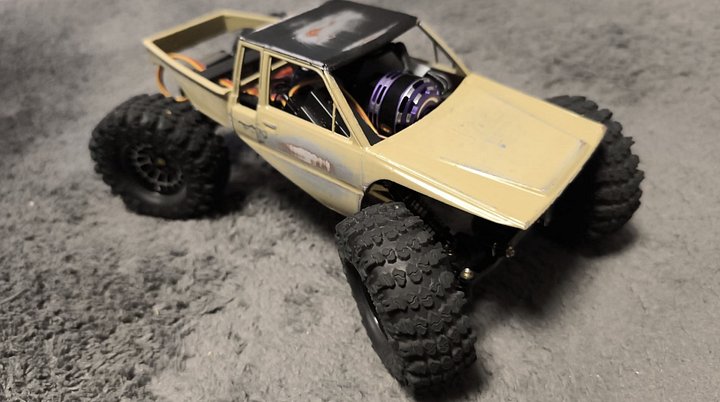 SCX24 Toyota Remix with flatbed product image (2)