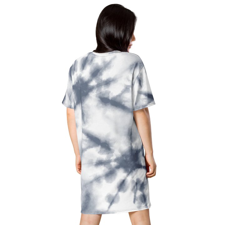 Exclusive Grey Wave Pattern T-Shirt Dress - Only at TDS Music product image (2)