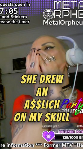 MISA got very busy trying to draw an ass lich (SIC) on my skull 👀

@artysinsaneart was my very special guest on last Saturday...