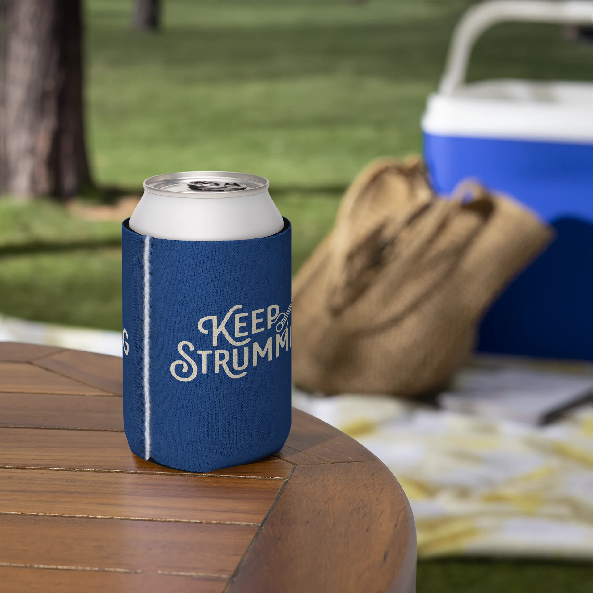 Keep Strumming Guitar Can Cooler product image (6)