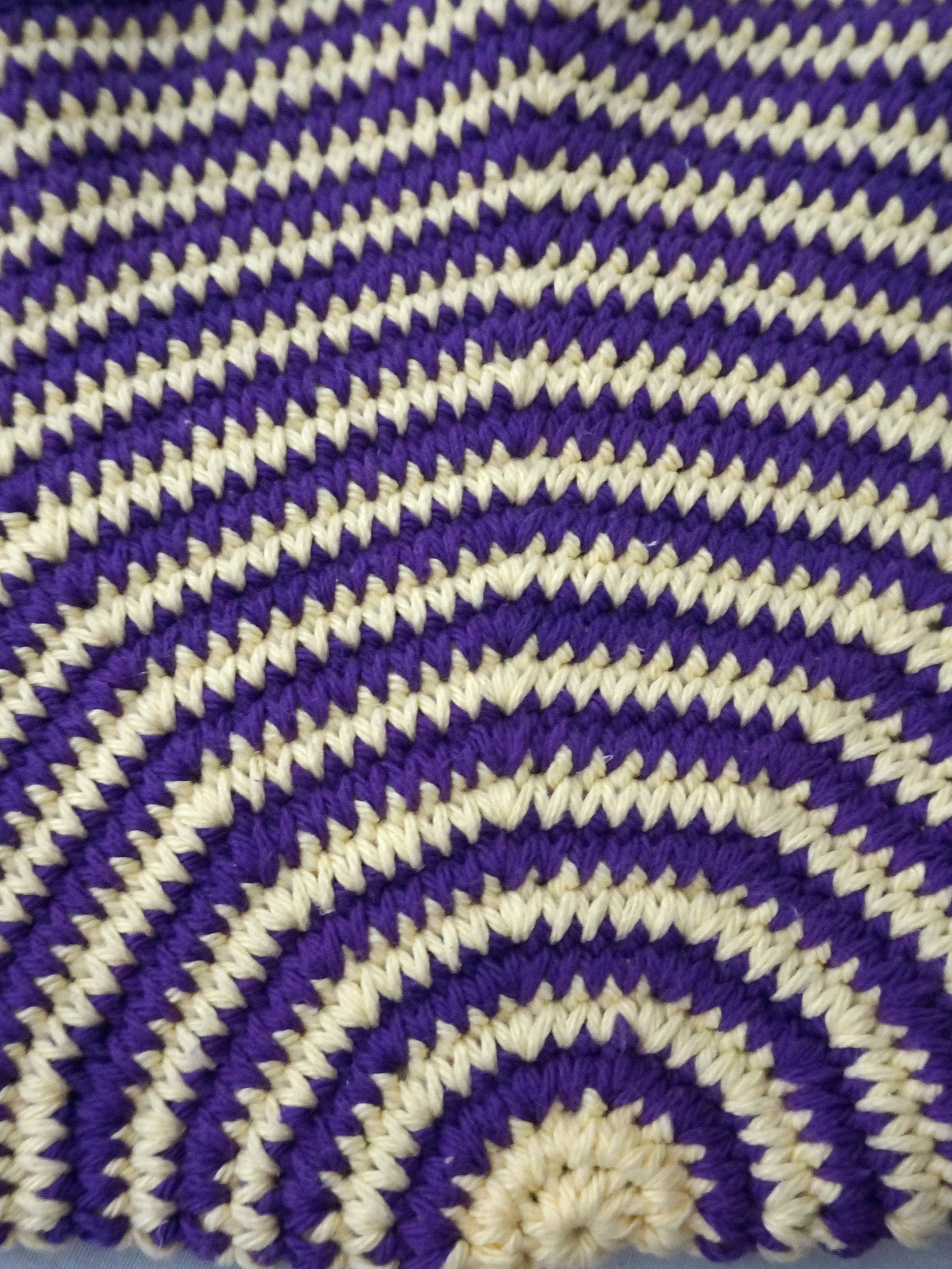 Single crochet round blanket pdf pattern product image (2)