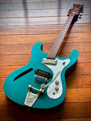 Dropped off the John Birch SG to @tymguitars for a setup and picked up the Tym Mosrong Semi. Being a designer, I thought the ...