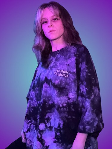 LH TEE DROPPED IN THE WAV POOL 💦
LINK IN MY BIO 🔗 it's tie dye so each piece is truly unique - like YOU!! grab yours today! 💜🫧✨
