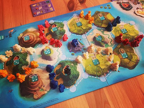 Board gaming Dad mode continues. #CatanJunior is the latest hit with the younglings. 

The pirate theme is compelling with lo...