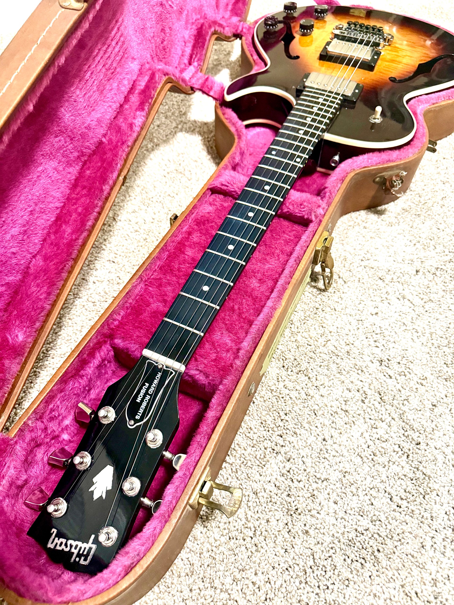 1982 Gibson "HOWARD ROBERTS FUSION #1" Tobacco Burst + OHSC product image (12)