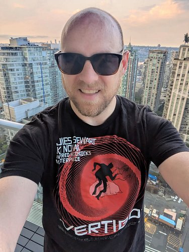 This is my favourite merch shirt at the moment!!! Link in my bio to get yours!
#vertigo #hitchcock #paperandlight