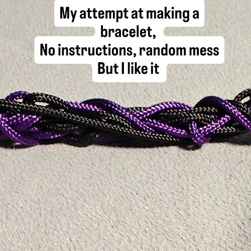 Attempt at making a paracord bracelet 
#craft #bracelet #quasimoto #madlib #creative