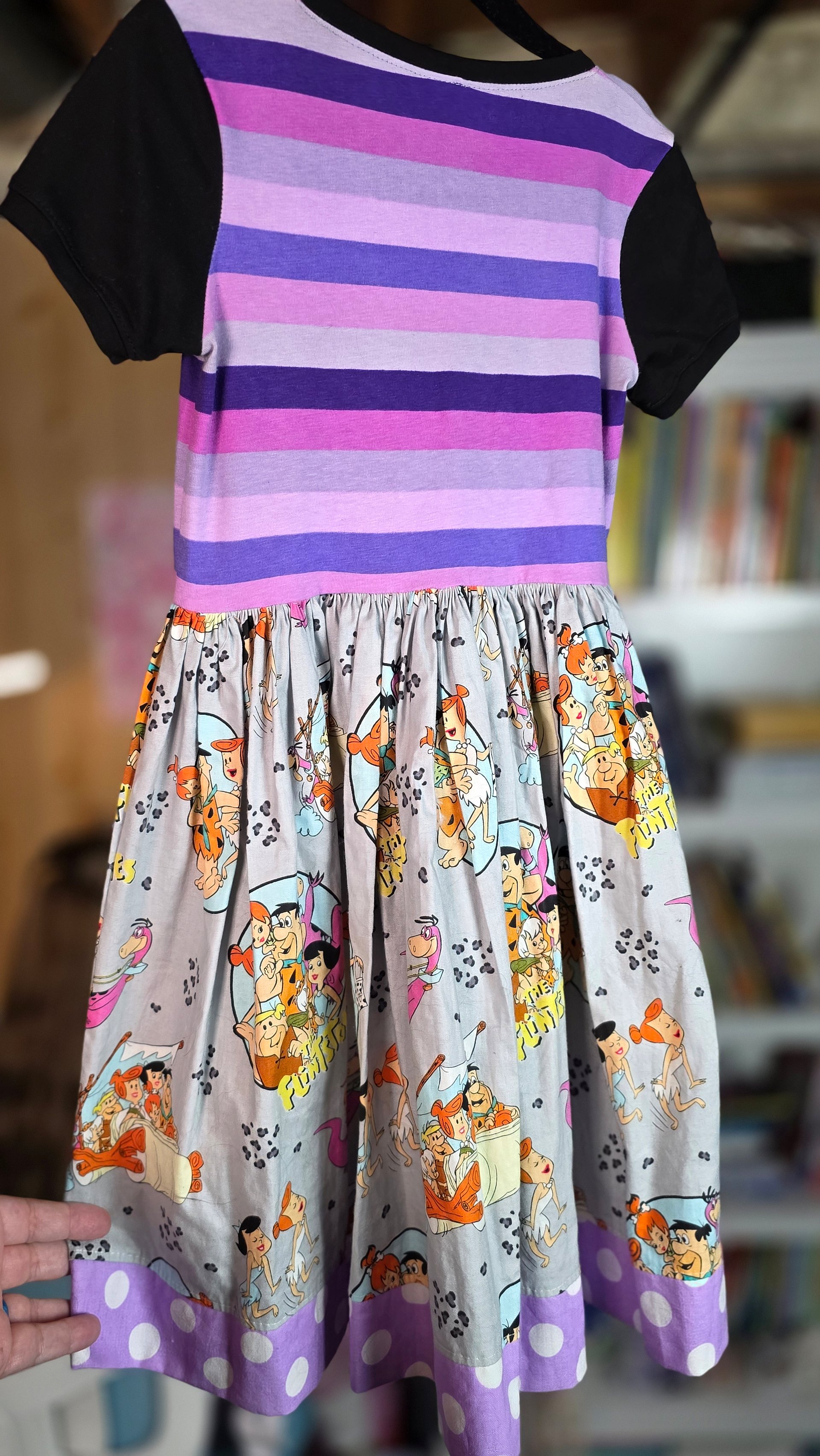 KPEA - Size 6 - USED - Flintstones product image (3)