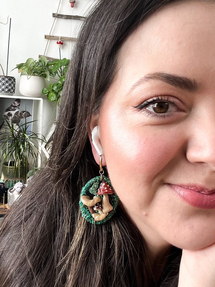 Oysters and Puffballs Earrings Made-to-order product image (2)
