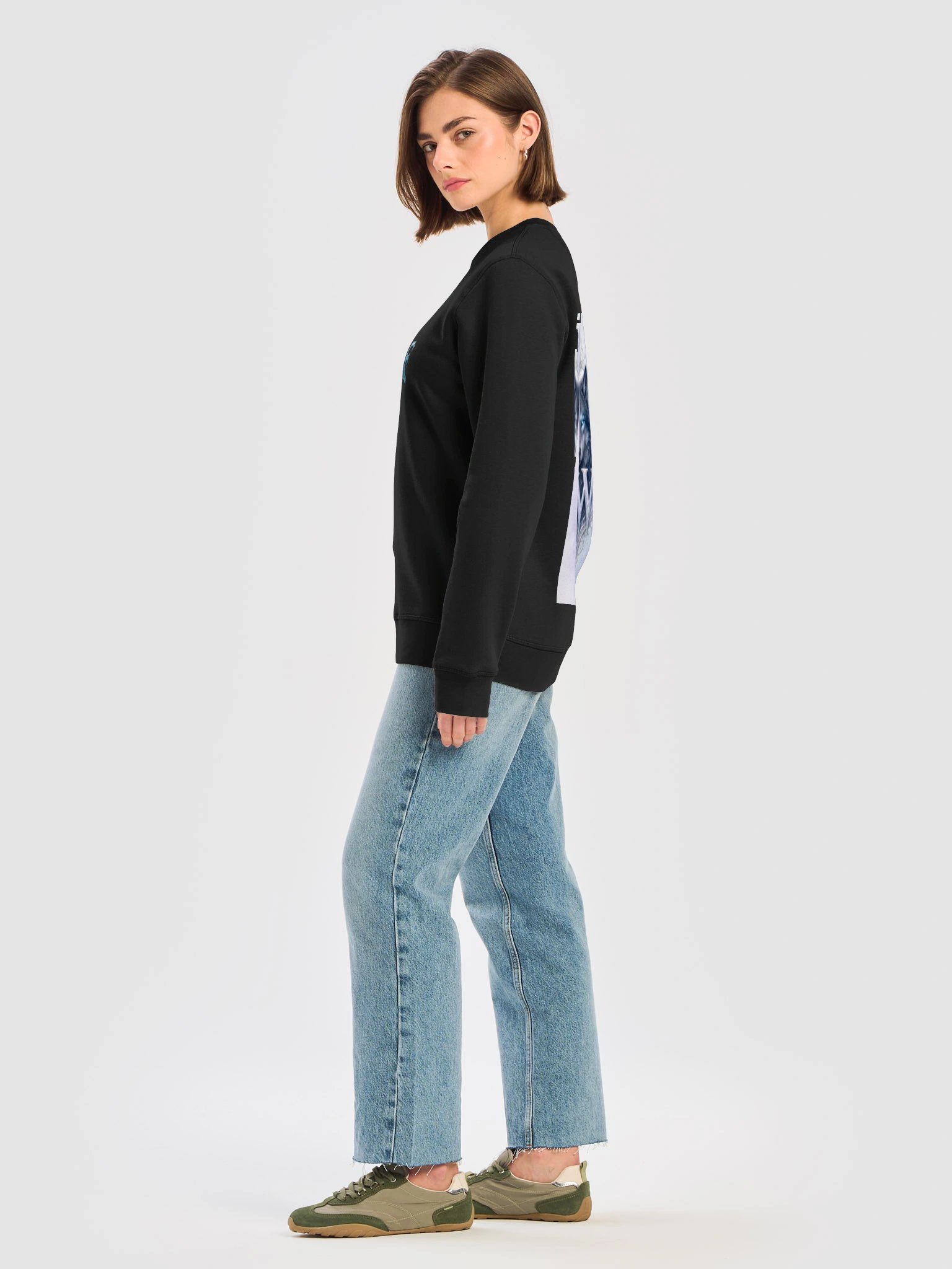 Blood Wolf Gaming Community Sweatshirt product image (36)