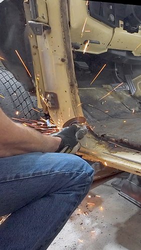 Nobody makes a full replacement rear rocker for a squarebody suburban or dually, so I made our own. Cut up an @autometaldirec...