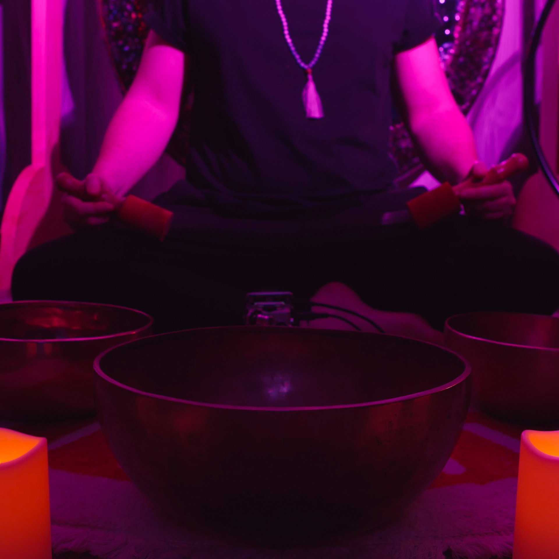 Deep Frequencies to Quiet Your Mind Brain Massage Tibetan Bowls (2-4-26) product image (1)