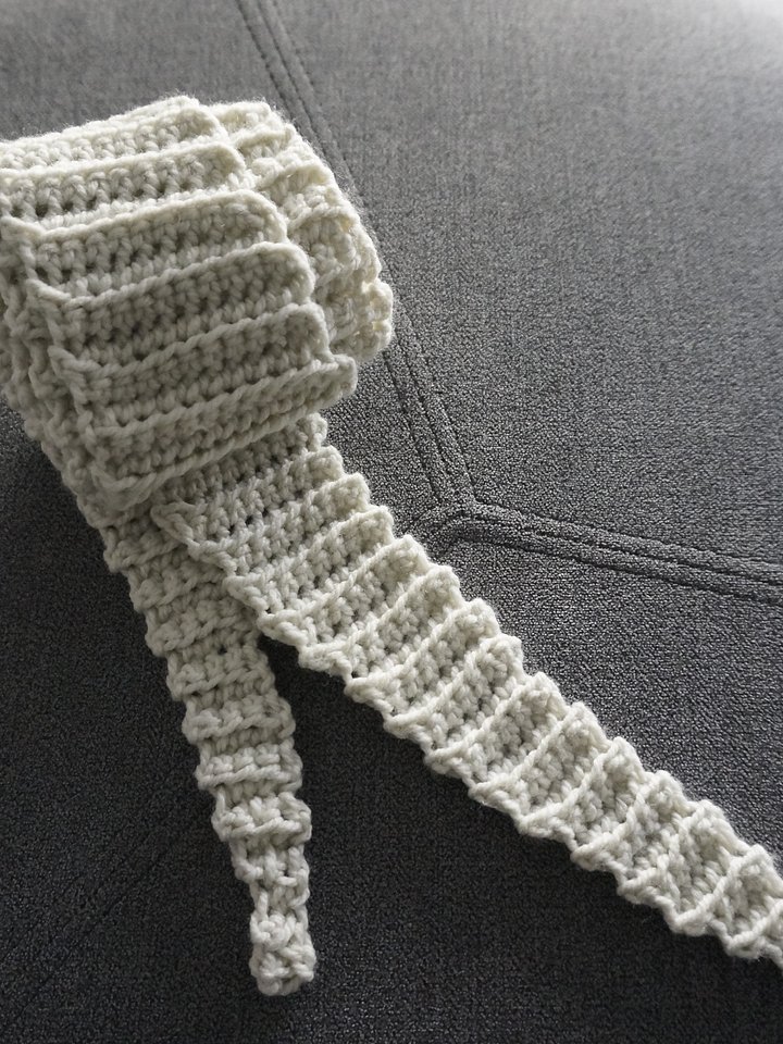 Ribbed thin scarf product image (2)