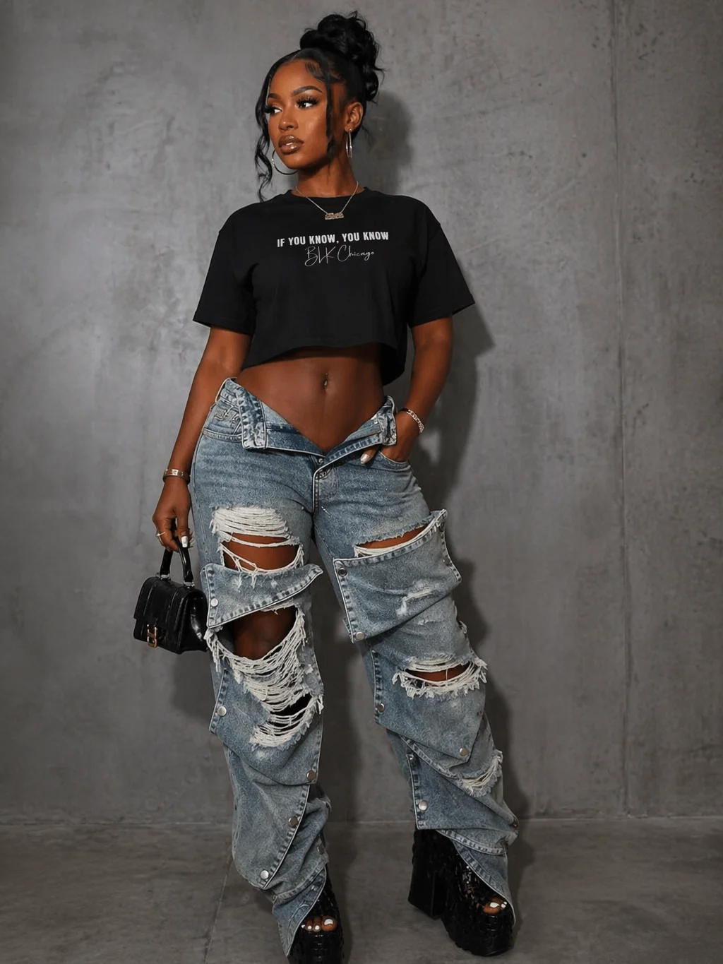 IYKYK BLK Chicago Cropped Tee product image (1)