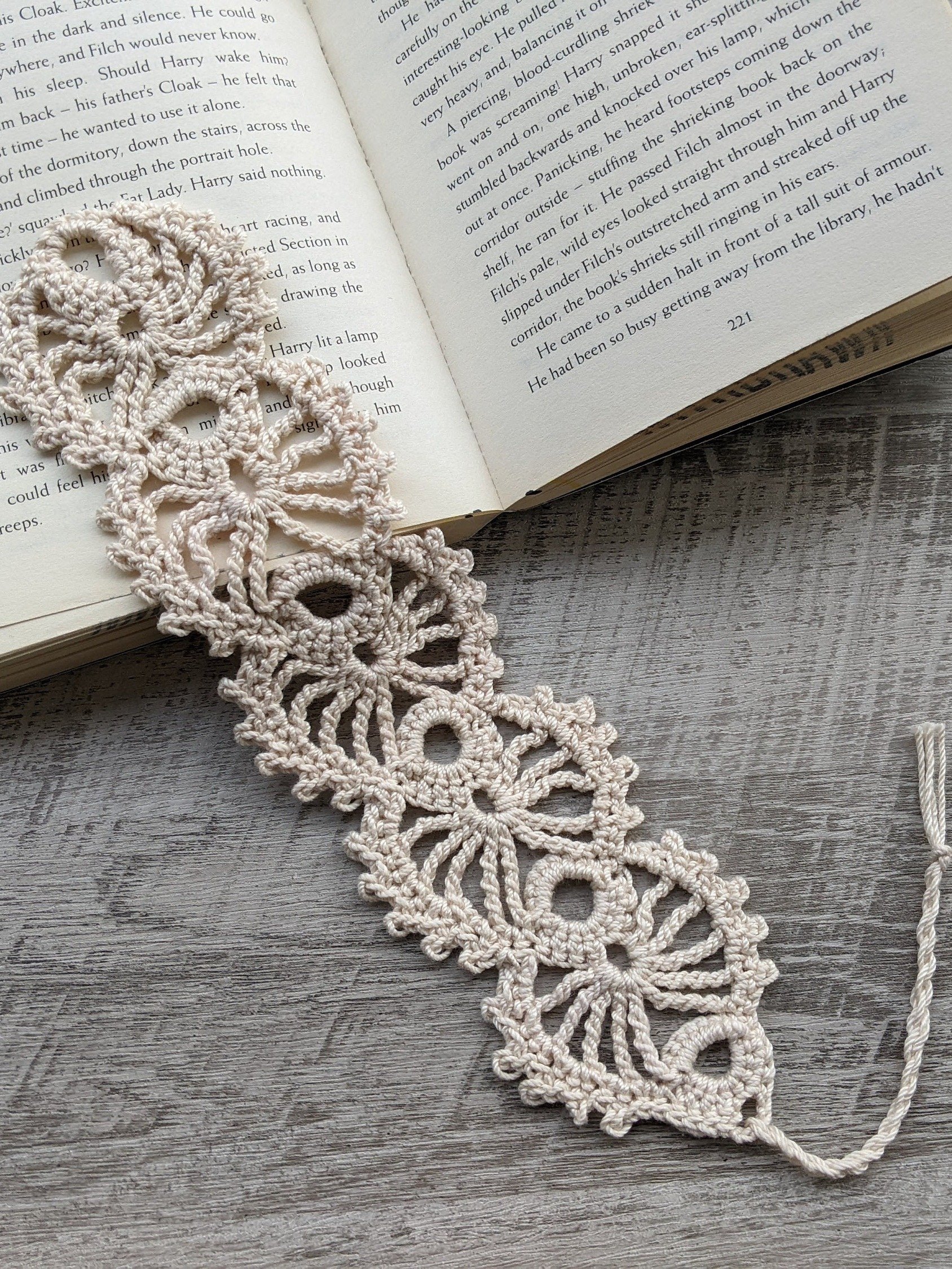 Crochet Floral Lace Bookmark Pattern product image (3)