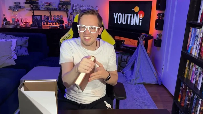 Video thumbnail
