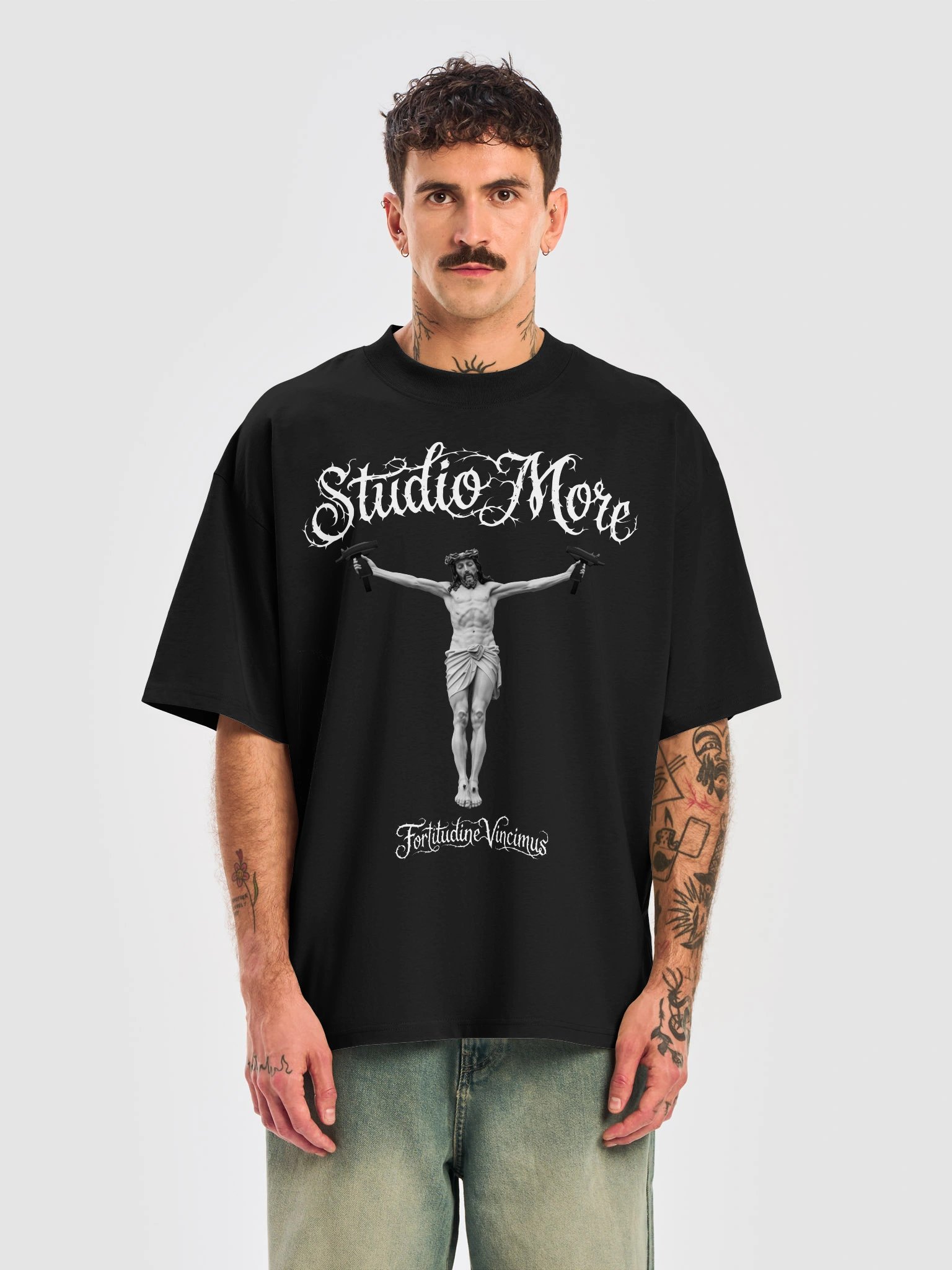 Fortitudine Vincimus - Oversized T-Shirt product image (9)