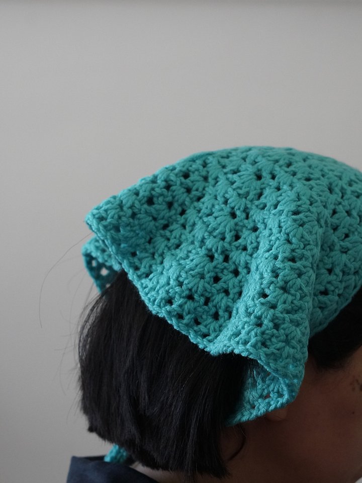 V stitch round bandana Crochet pattern product image (1)
