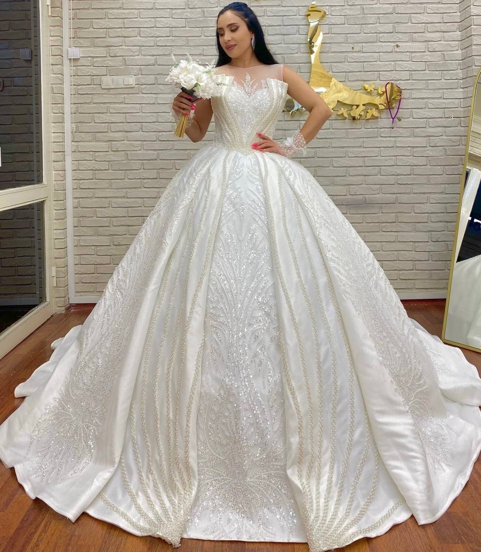 Wedding dress product image (1)