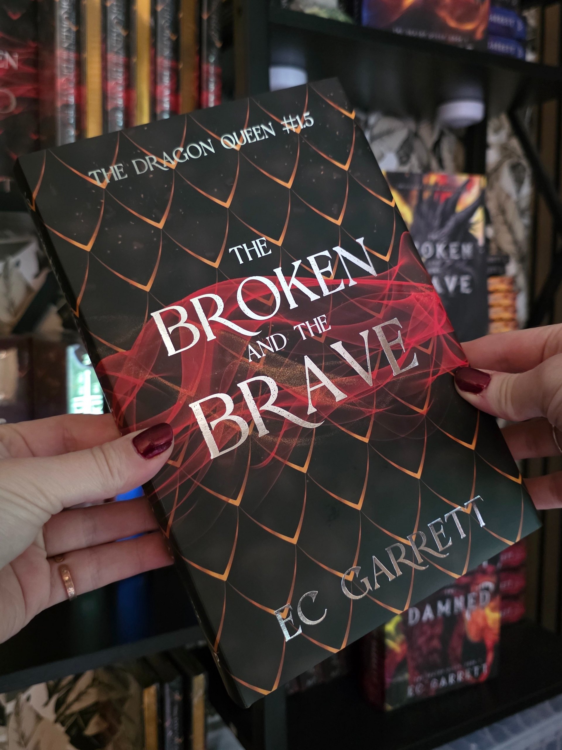 The Dragon Queen Special Edition Luxe Hardbacks product image (3)