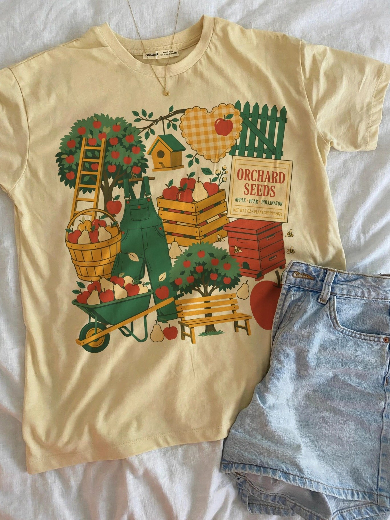 Orchard Seeds Apple & Pear Tee product image (1)