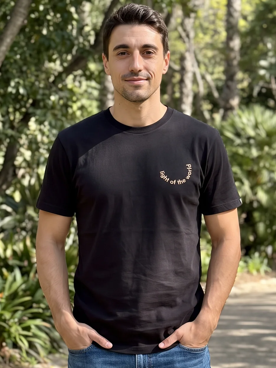 T-Shirt light of the world - Beige product image (2)