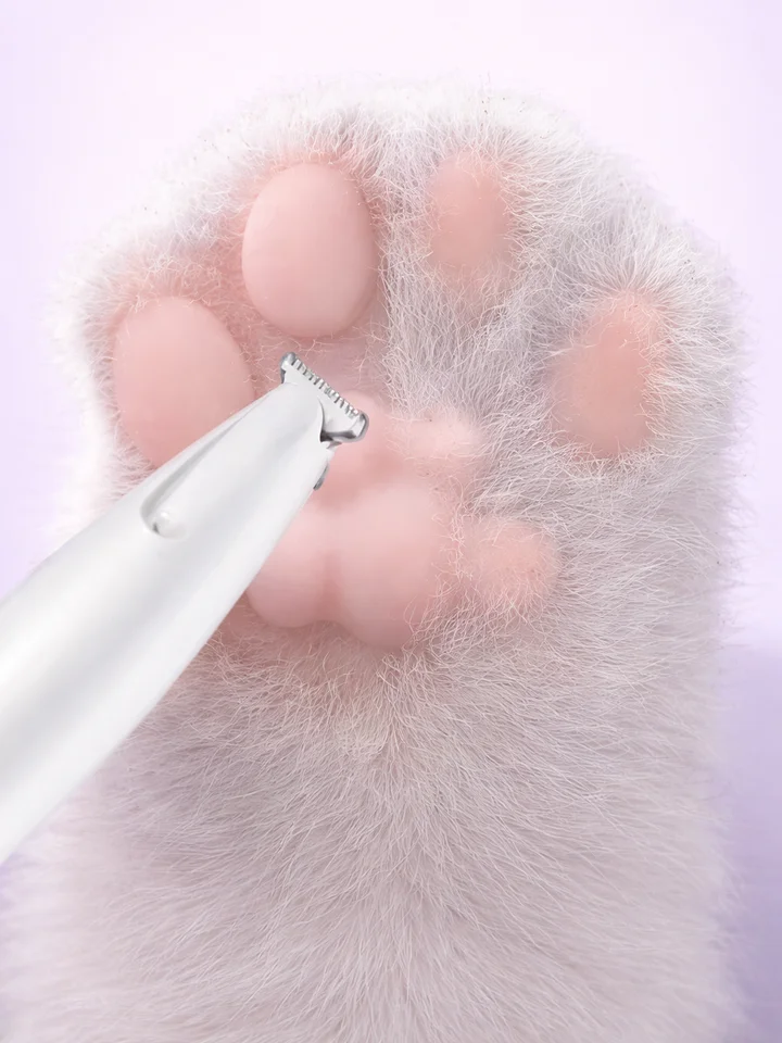 Tiny Clipper for Paws, Ears and Face product image (1)