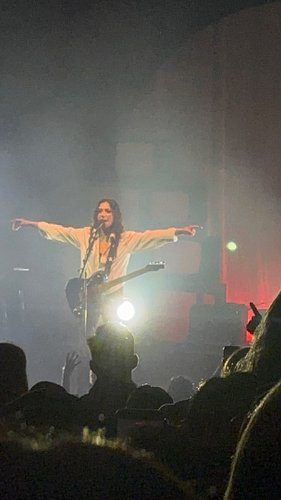 Night 1 in SF at @thecastro_sf seeing the amazing @michellebranch ✨💖🦋