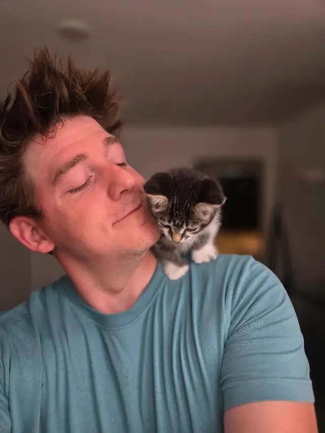 Every time I do dishes she climbs up to my shoulders and just sits there and watches. Smitten with this kitten.