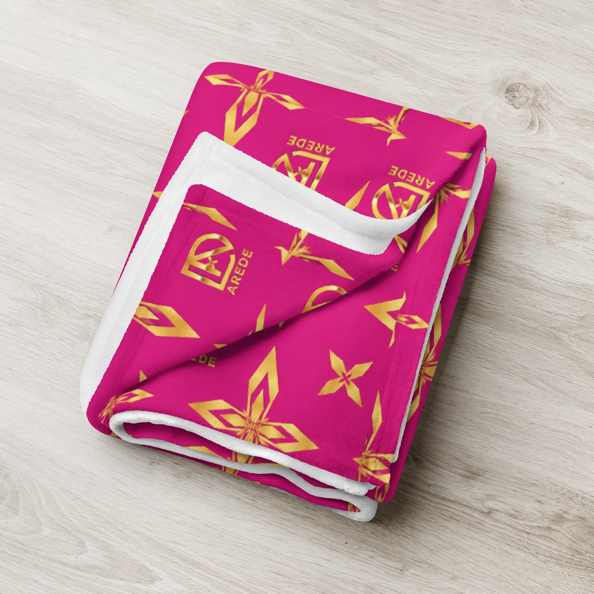 Fushia Arede Monogram product image (8)