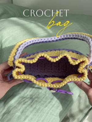Free tutorial is on my YT: crochetedbyJulia 🔗❤️#crochet #crochetbag #bagpattern #crochettrend #crochetideas 